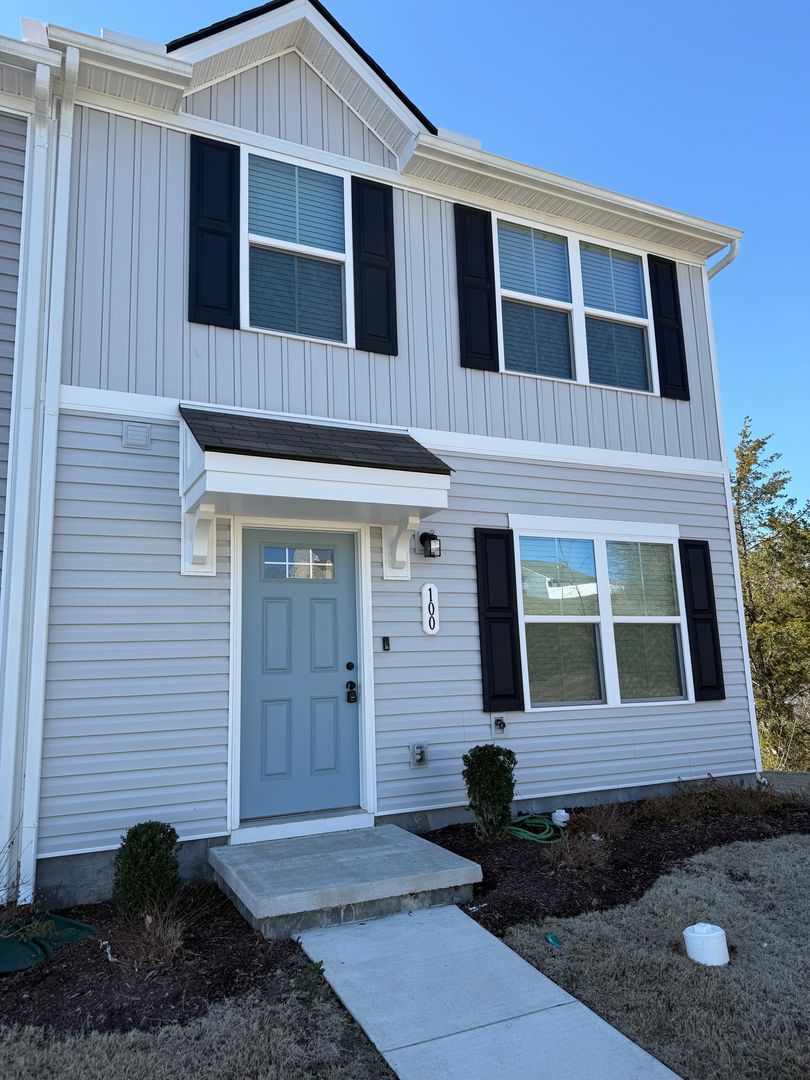 Nashville House: 2757 Thornton Grove Blvd Unit 100