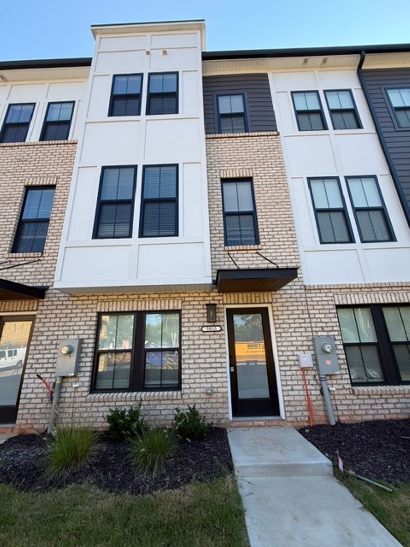 Charlotte Townhome: 5015 Grayton Aly