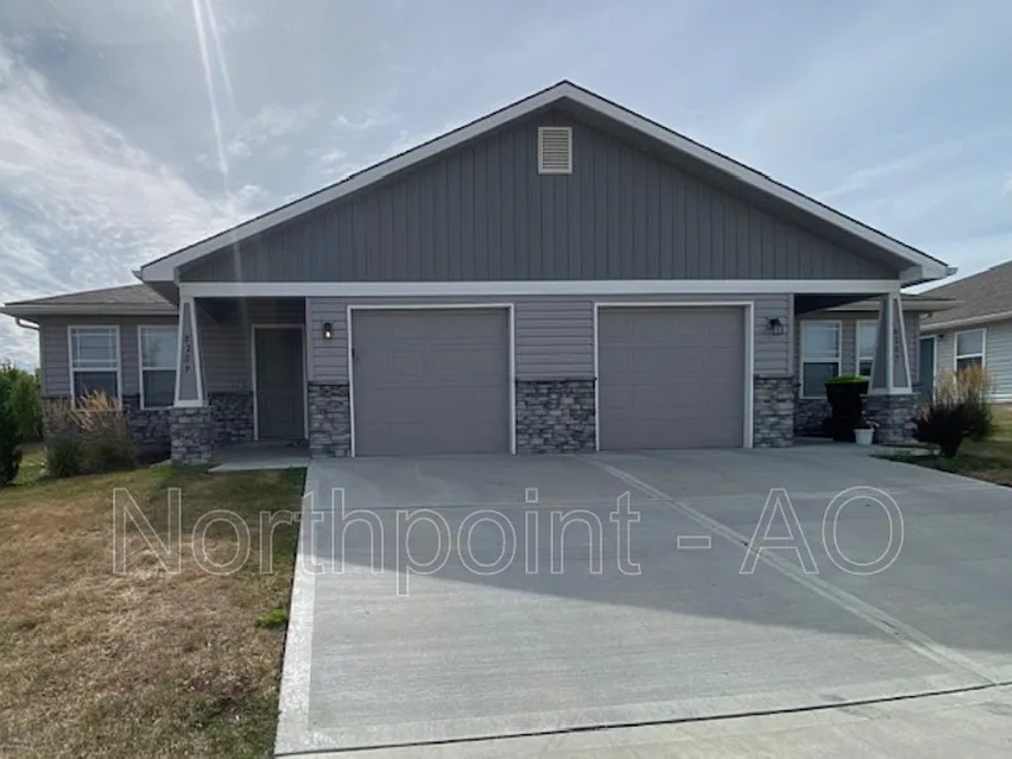 Blue Springs House: 8209 SW 3rd St