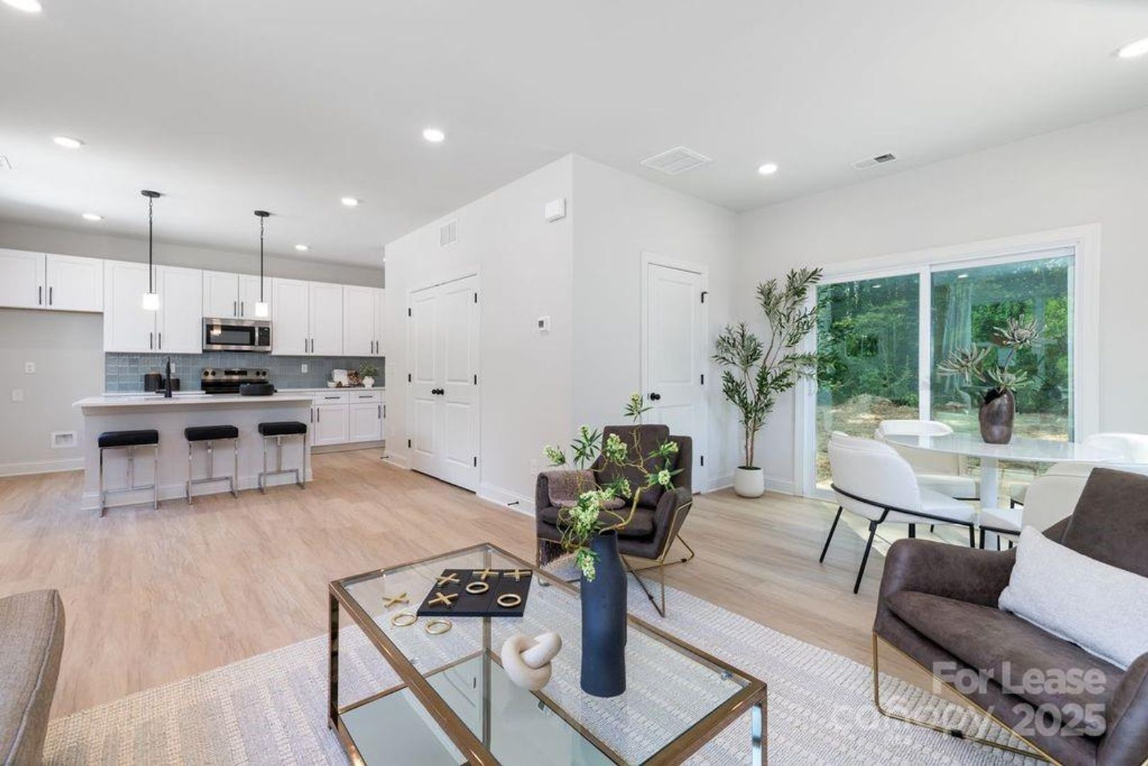 Charlotte House: 6323 Carver Blvd