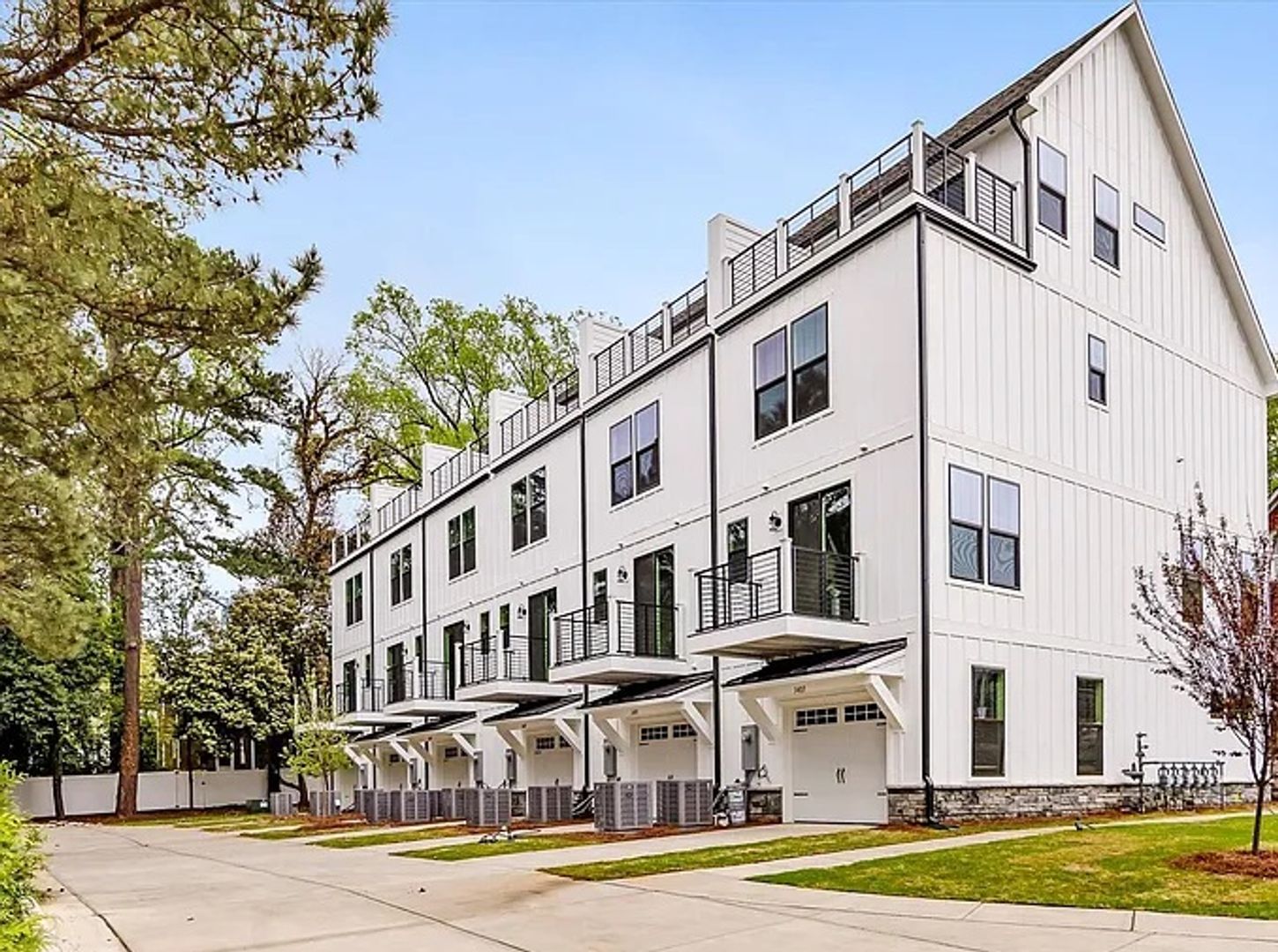 Charlotte Townhome: 1405 Kenilworth Ave
