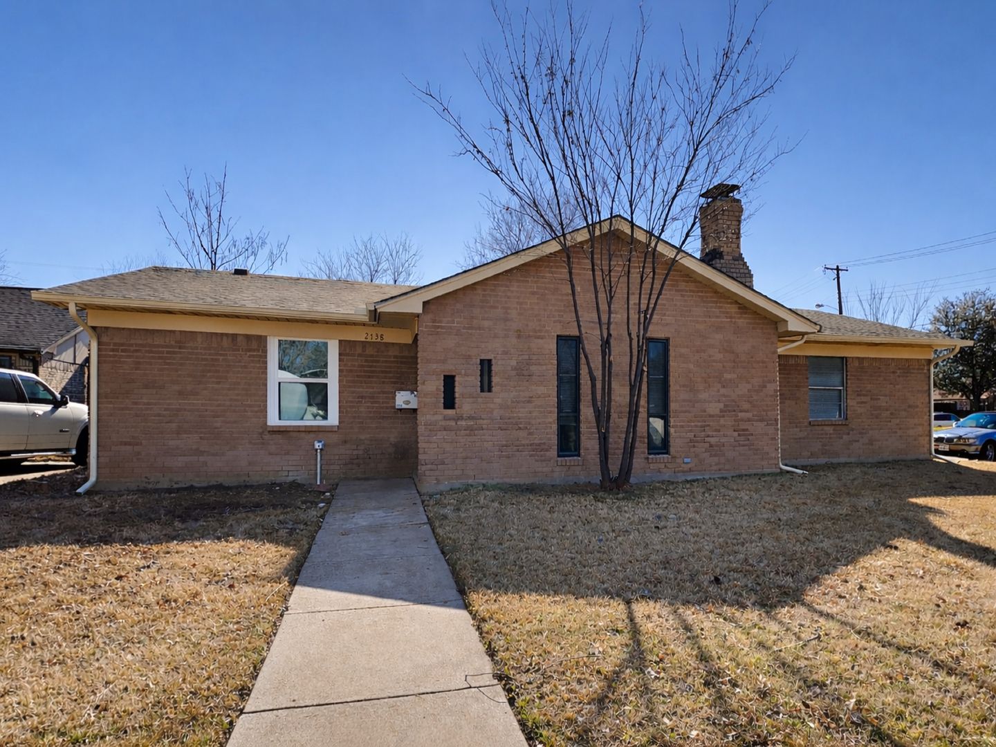 Irving House: 2138 Onetta Dr