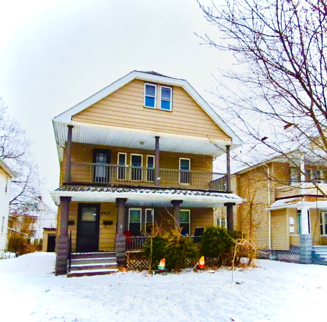 Newburgh Heights Apartment: 4412 Alpha Ave