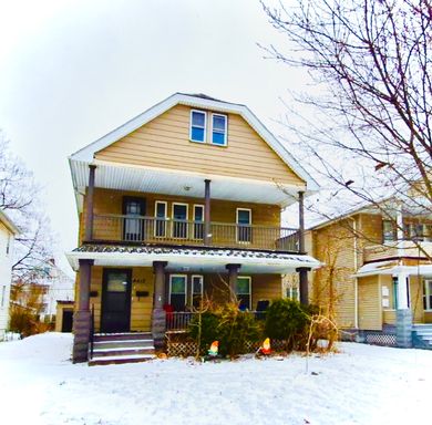 Charming 2 beds 1 baths in Newburg Heights!