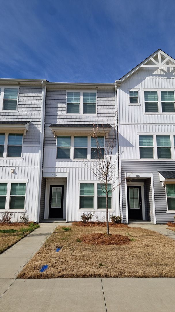 Mooresville Townhome: 213 Kennerly Ave