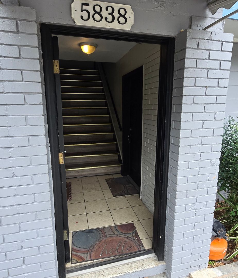 Jacksonville Apartment: 5838 Yellow Pine Ct