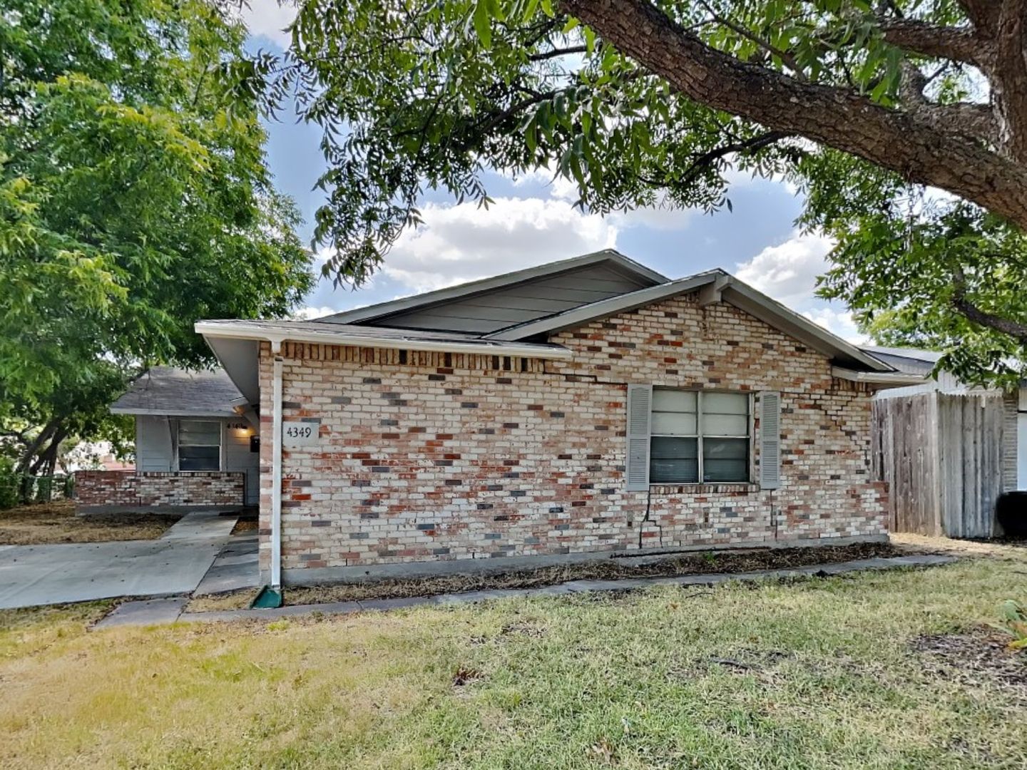 Mesquite House: 4349 Chestnut Dr