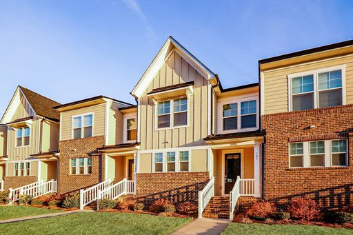 3-Bedroom, 2.5 Bath Townhome for Rent in Mooresville, NC | Attached 2-Car Garage & Modern Kitchen – photo 1