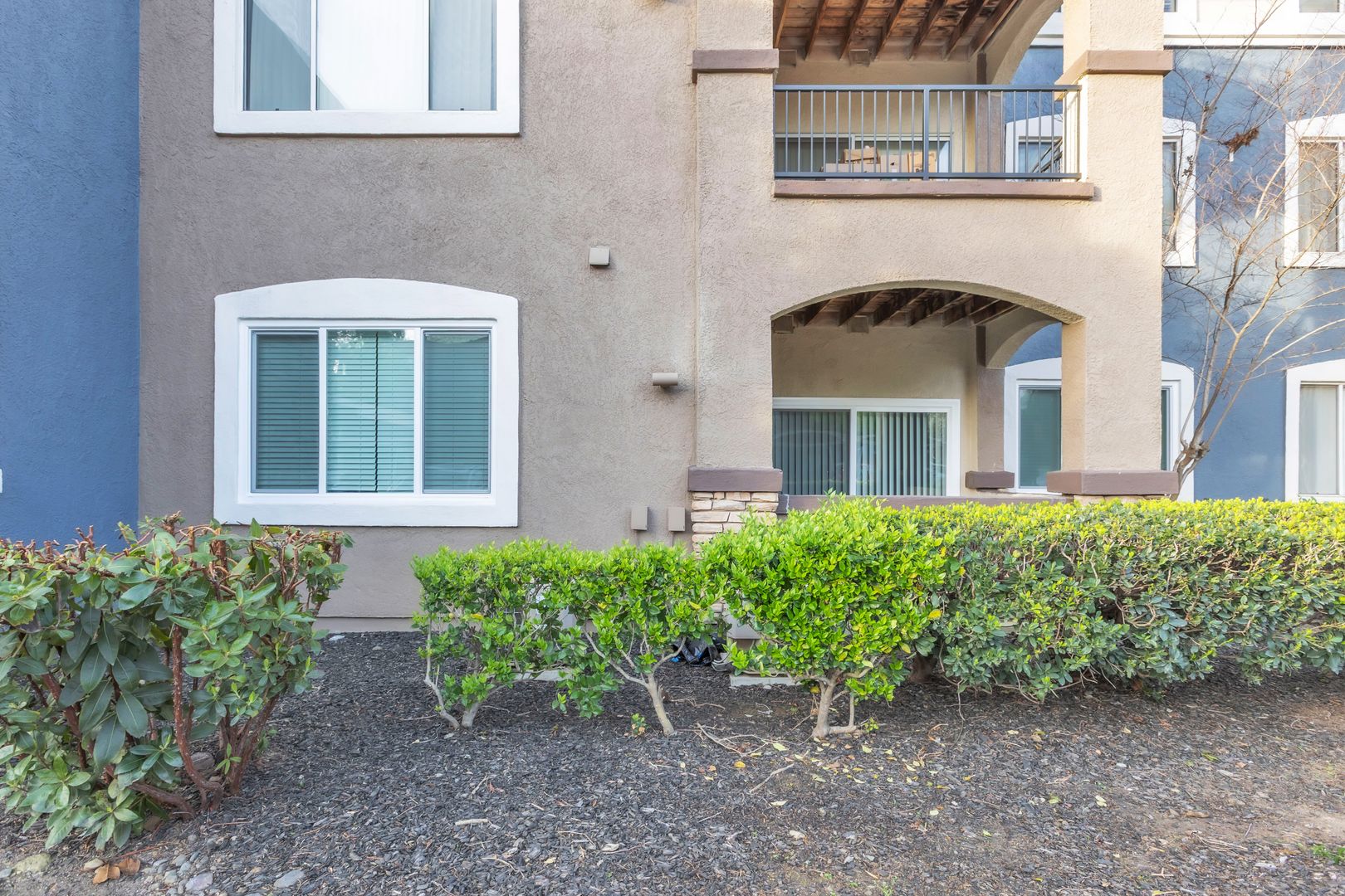 Roseville Apartment: 701 Gibson Dr