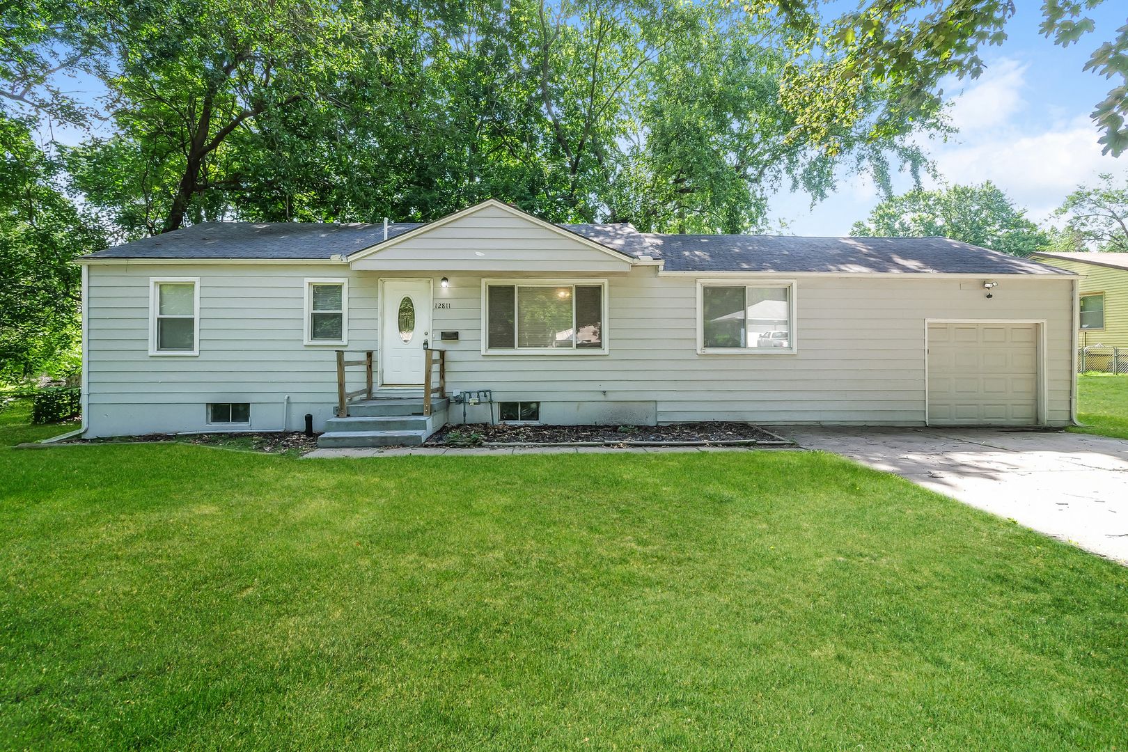 Grandview House: 12811 12th St