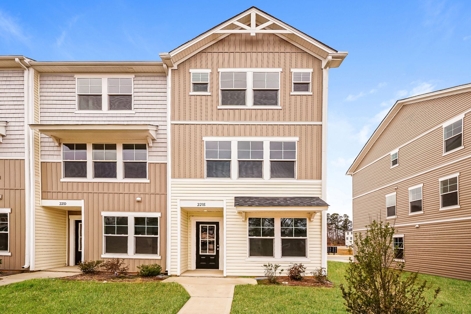 Mooresville Townhome: 221 Kennerly Ave
