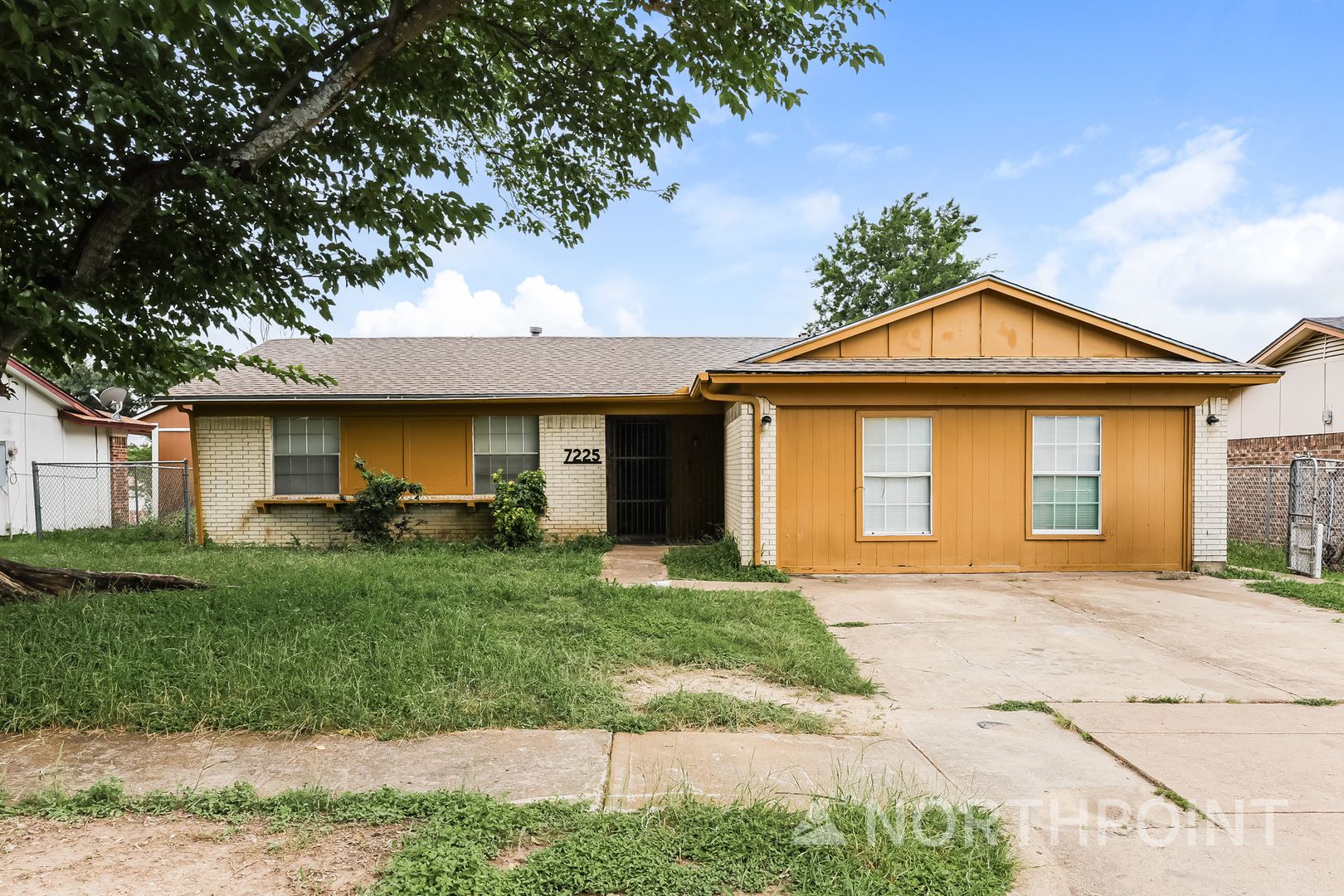 Dallas House: 7225 Harold Walker Dr