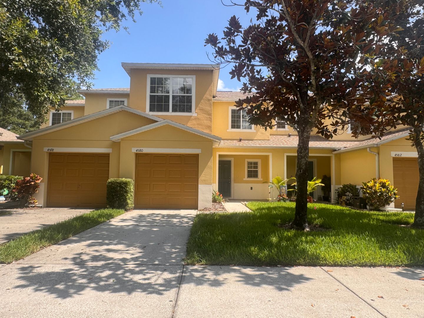 Tampa Townhome: 4580 Limerick Dr
