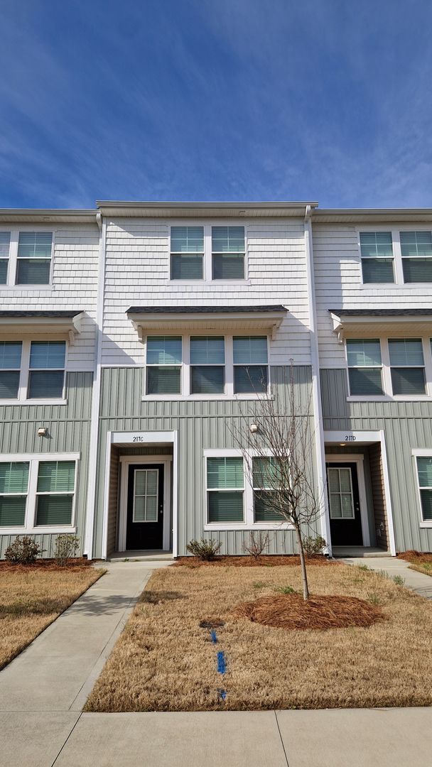 Mooresville Townhome: 217 Kennerly Ave