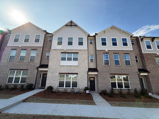 3-Bedroom, 3.5-Bath, 3-Story Townhome with Quartz Countertops and Washer/Dryer in Decatur – photo 1