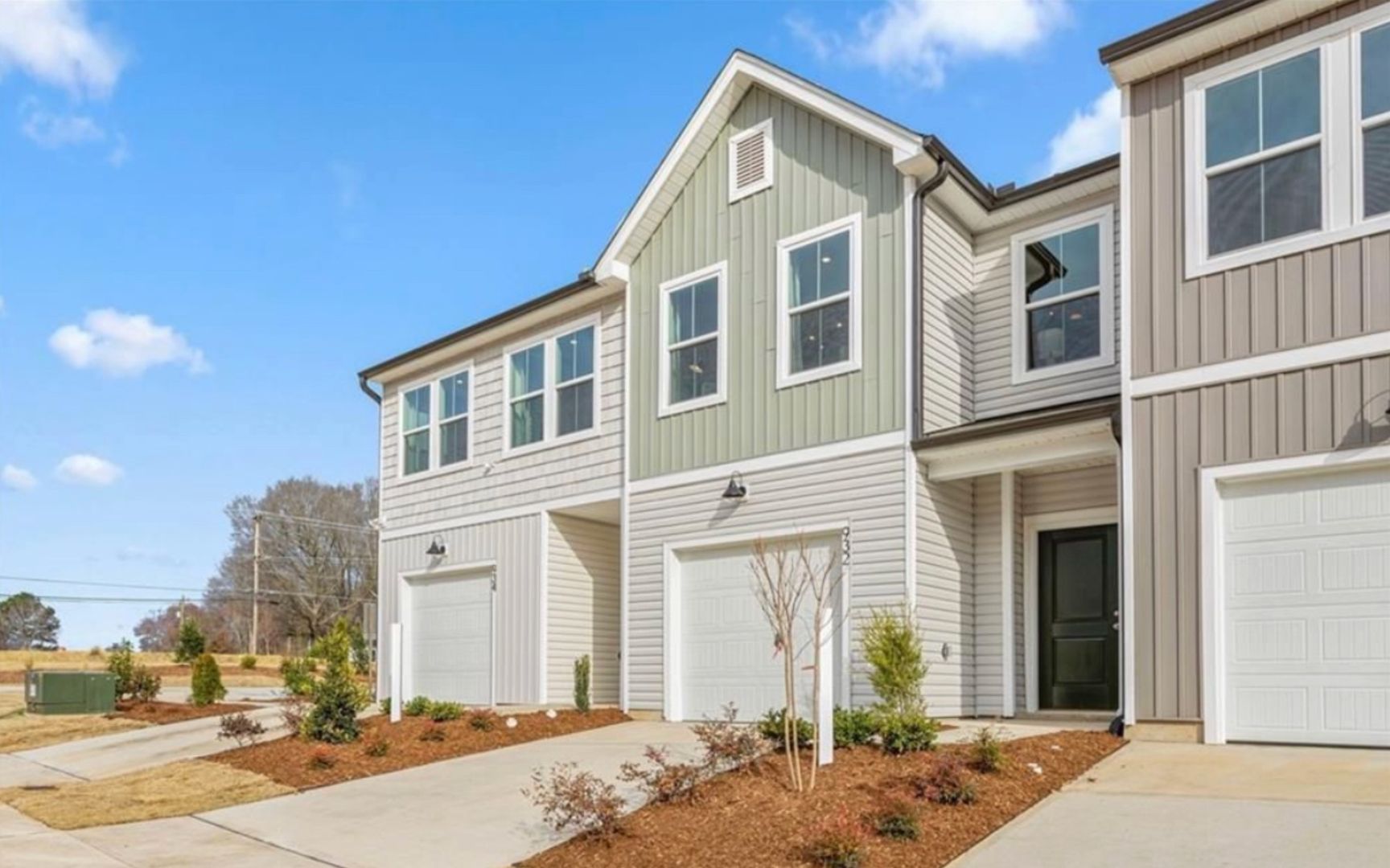 High Point Townhome: 875 Falls Grove Trl