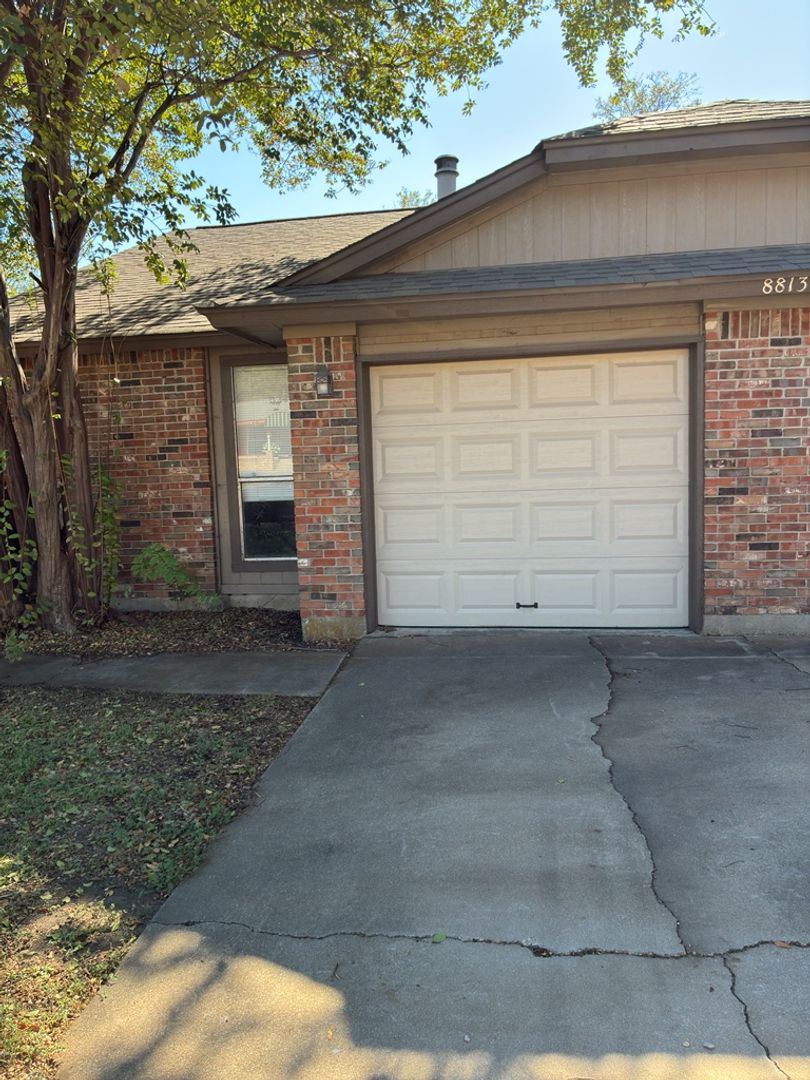 Austin Apartment: 8813 Cainwood Ln