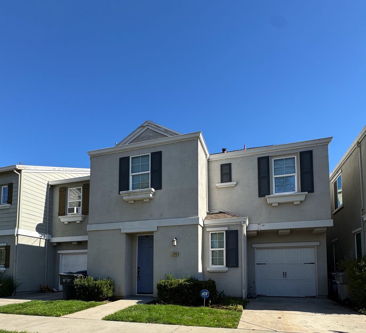 Sacramento House: 2448 Boxwood St