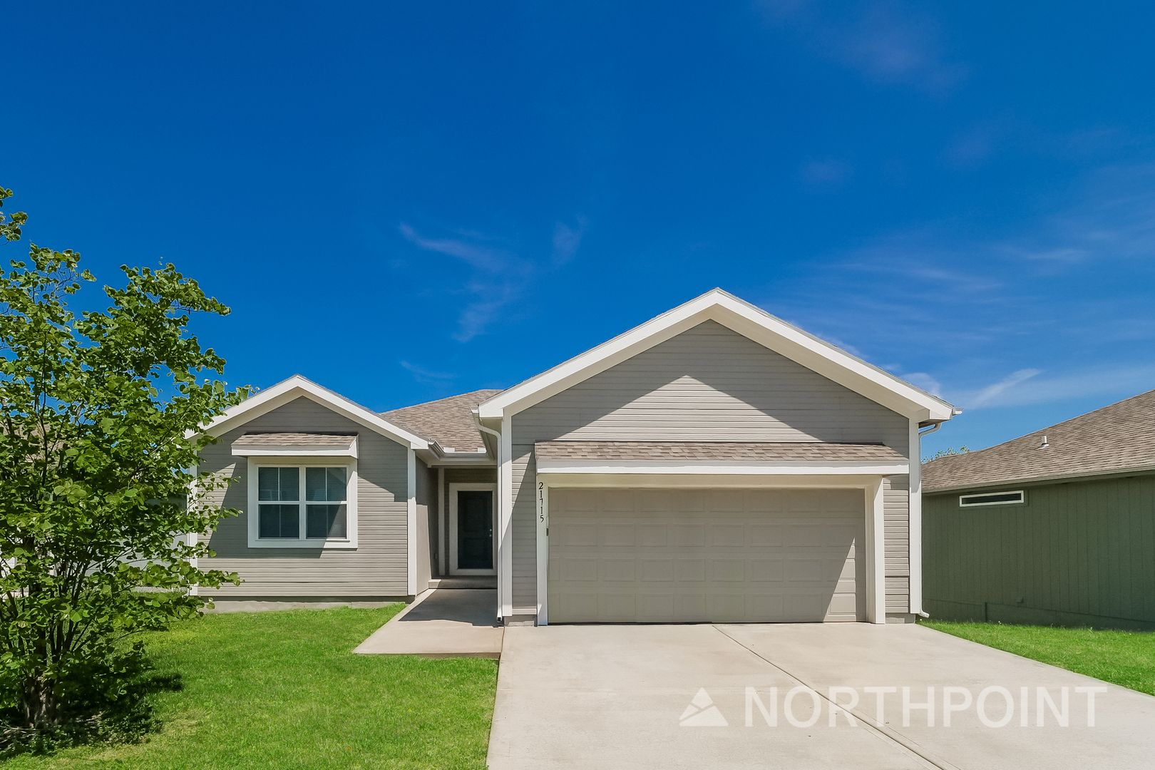 Peculiar House: 21715 North Rdg