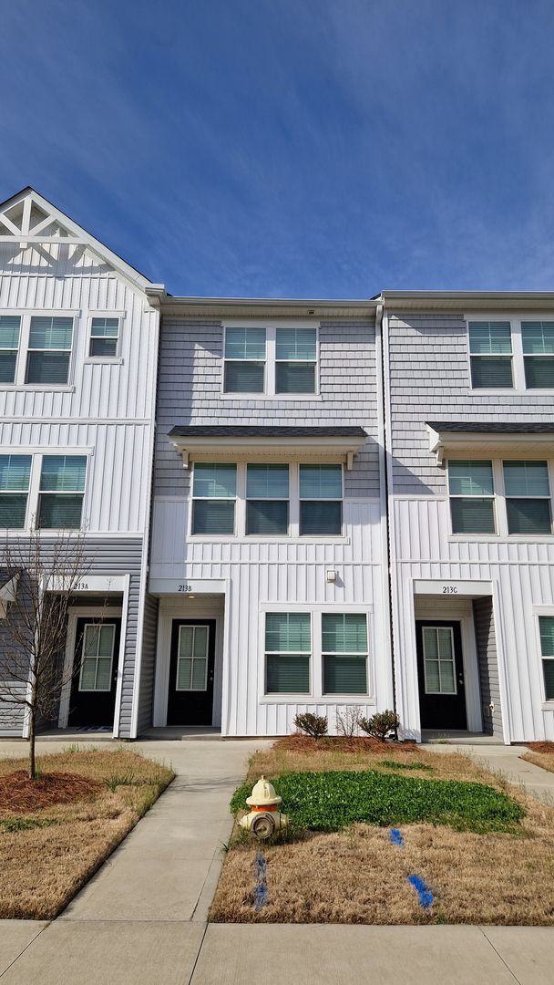 Mooresville Townhome: 213 Kennerly Ave