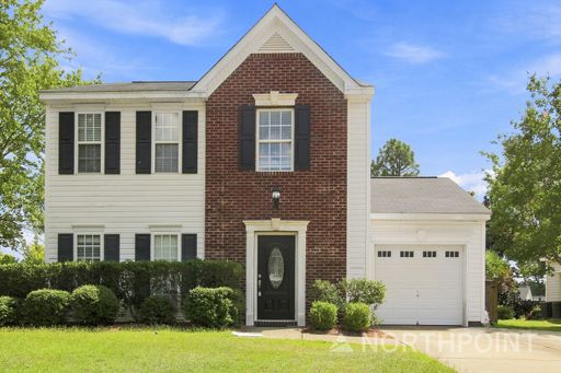 Single family home- 3 bedrooms – photo 1