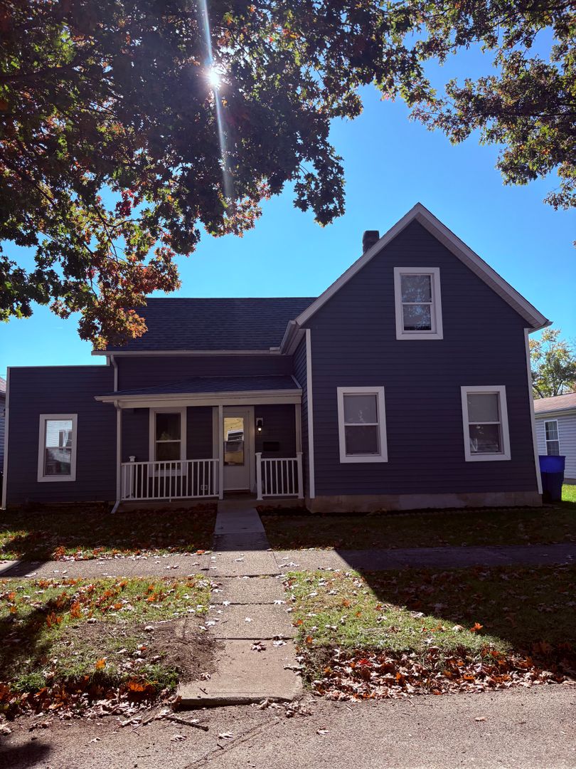 Delaware House: 78 Oak St