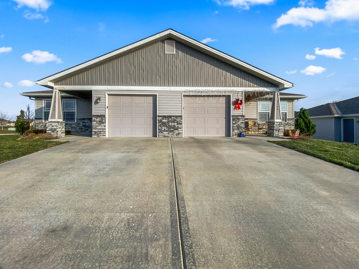 Blue Springs House: 8102 SW 1st St