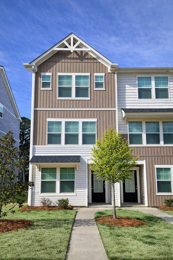 Mooresville Townhome: 225 Kennerly Ave