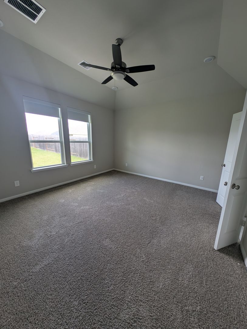 Tomball House: 20915 Snowmane Stable Way