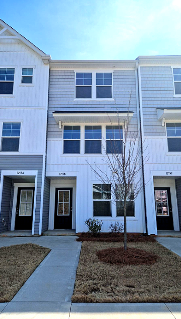 Mooresville Townhome: 1215 Briarhill Rd