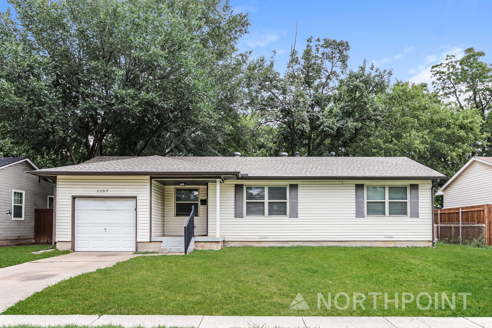 Irving House: 2207 Dennis St