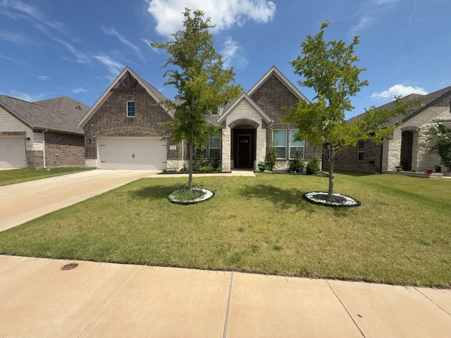Anna House: 117 Aberdeen Dr