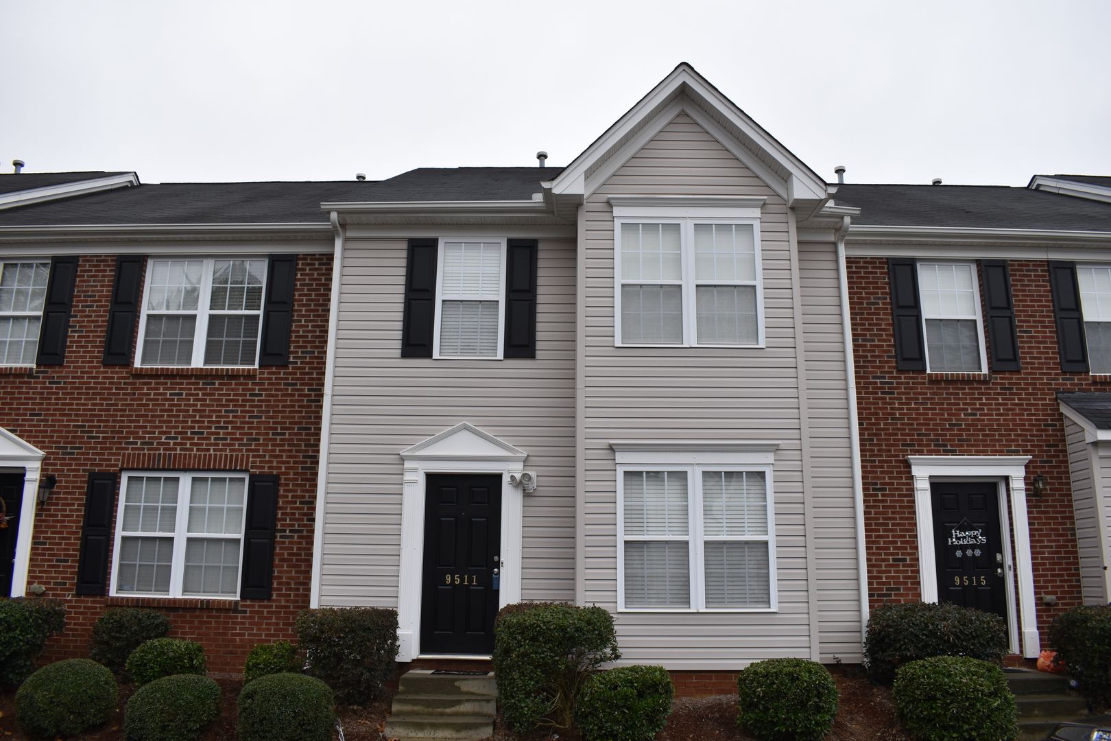 Charlotte House: 9511 Brackenview Ct