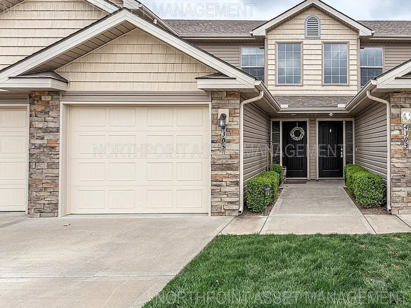 Kansas City Townhome: 4305 NE 83rd St