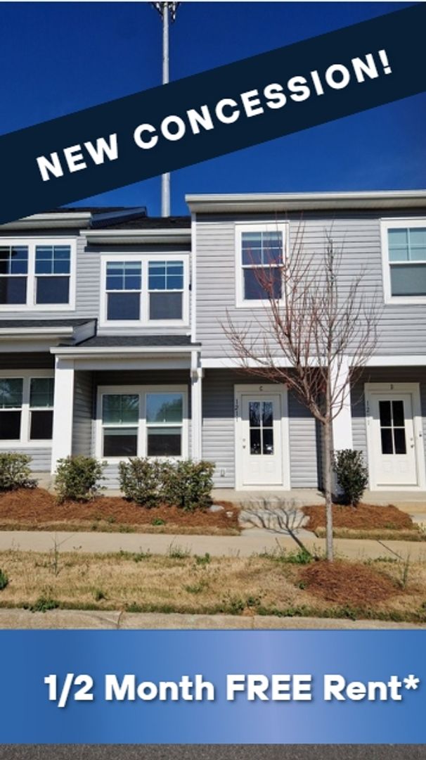Mooresville Townhome: 1211 Pine St