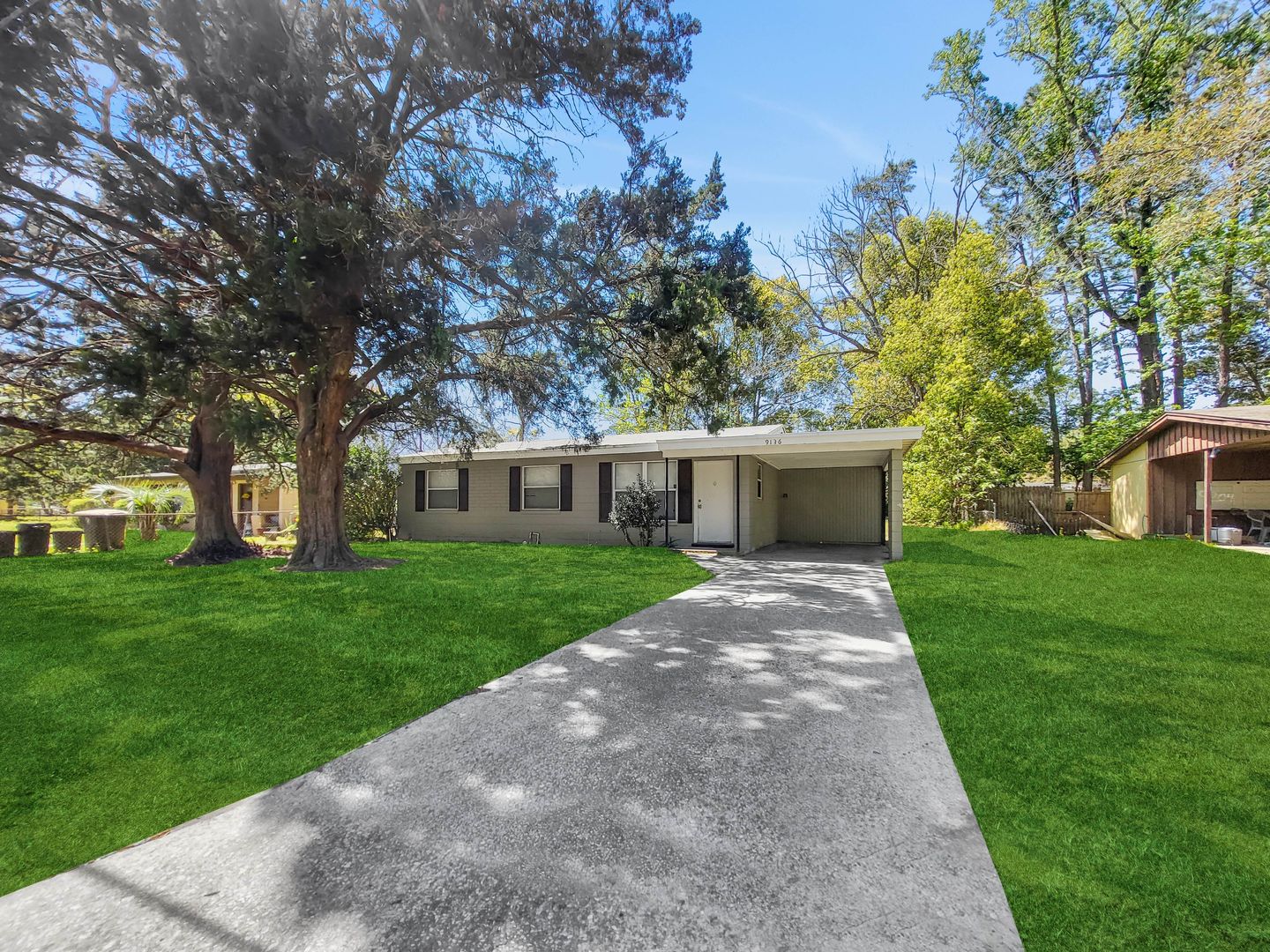 Jacksonville House: 9136 Tamworth Rd