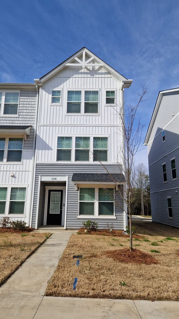 Mooresville Townhome: 229 Kennerly Ave