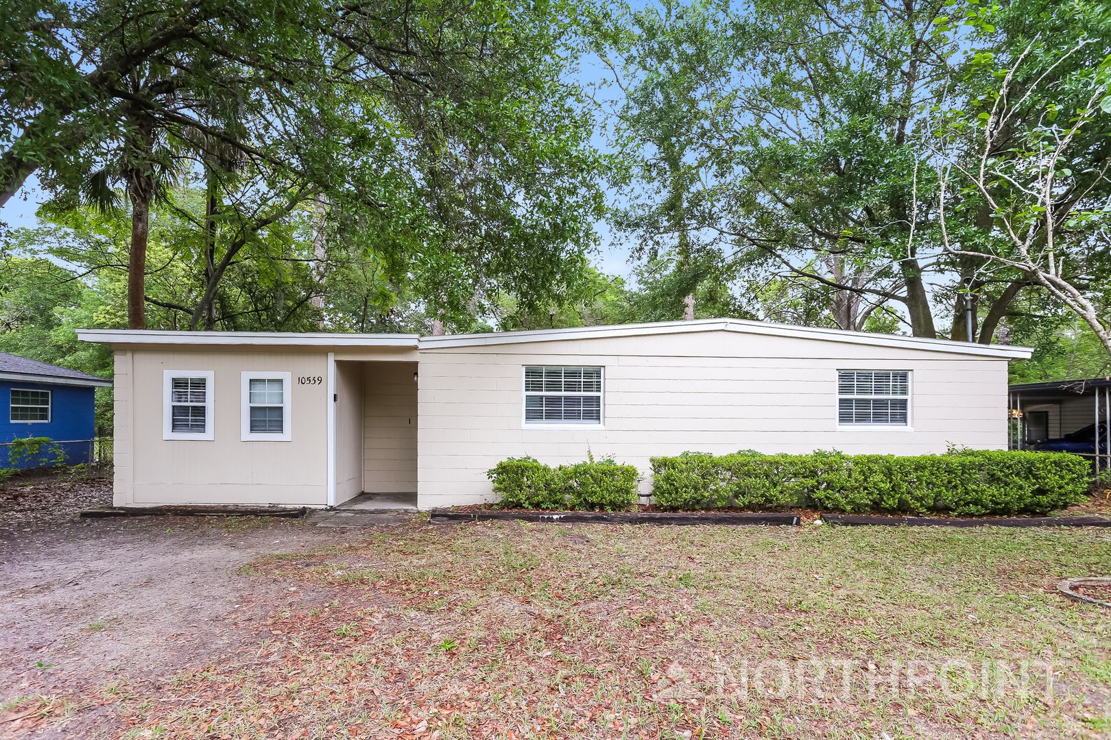 Jacksonville House: 10539 Gailwood Cir E