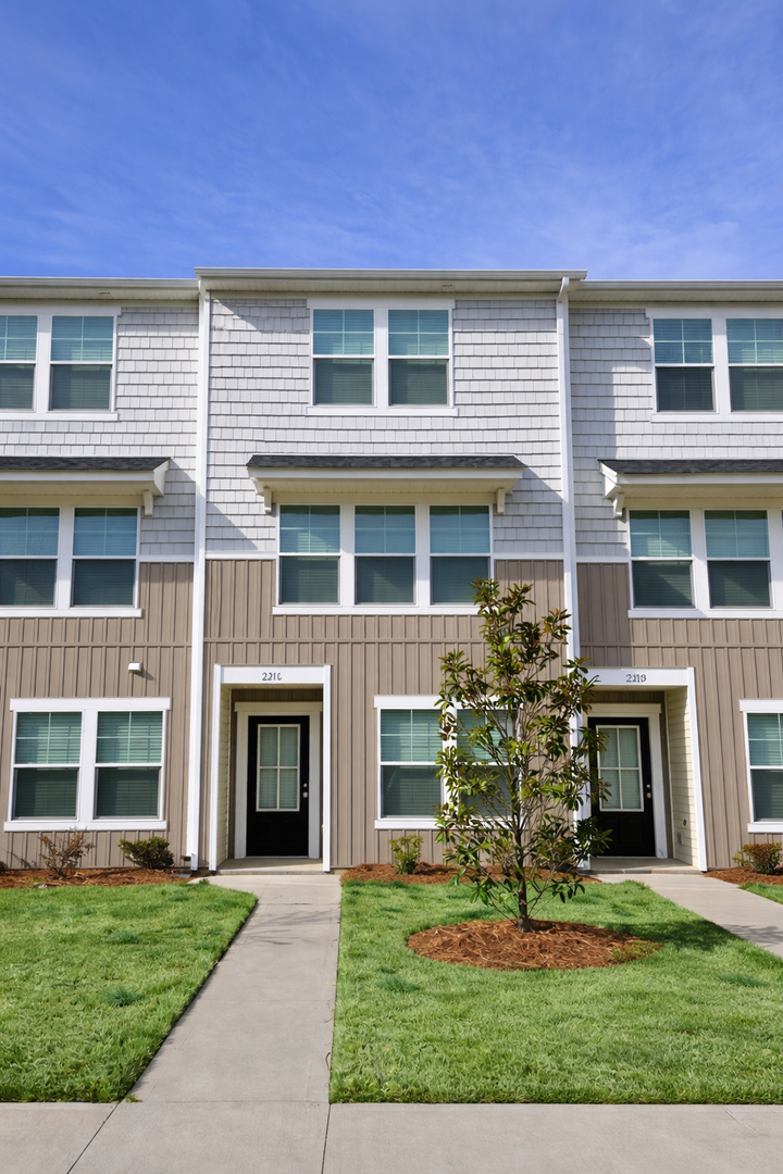 Mooresville Townhome: 221 Kennerly Ave
