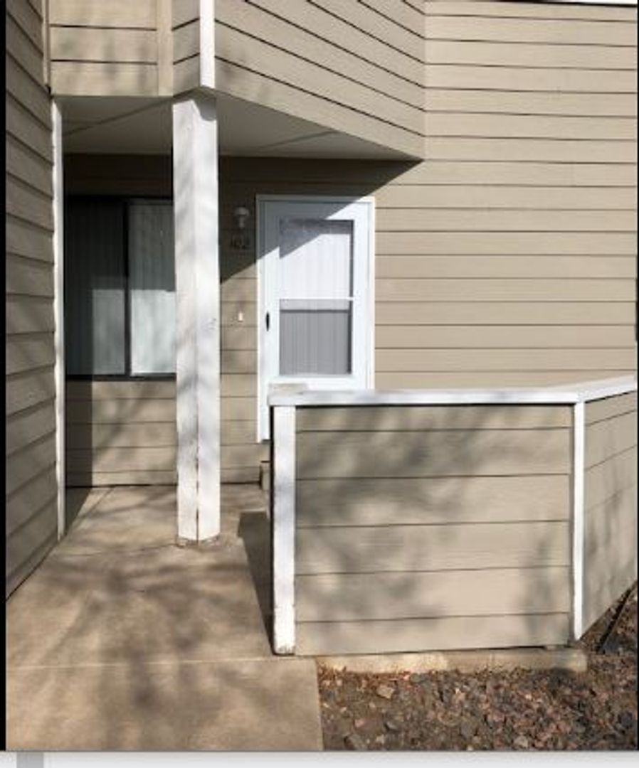 Lakewood House: 12480 W Nevada Pl Apt 102