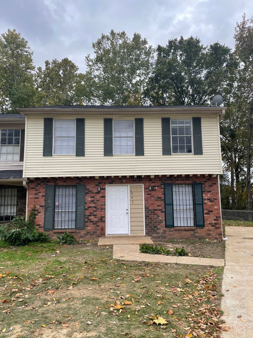 Memphis Apartment: 3881-3883 Jasmine Dr