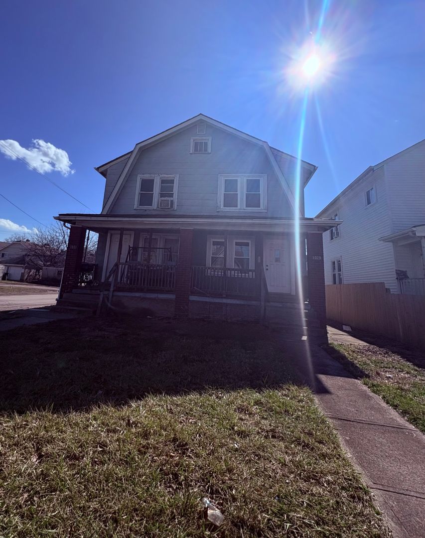 Columbus Apartment: 1029-1031 E 17th Ave