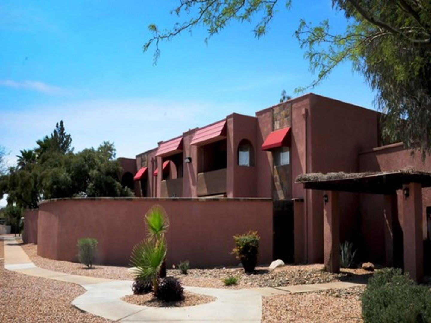 Tucson Apartment: 3993 N Campbell Ave