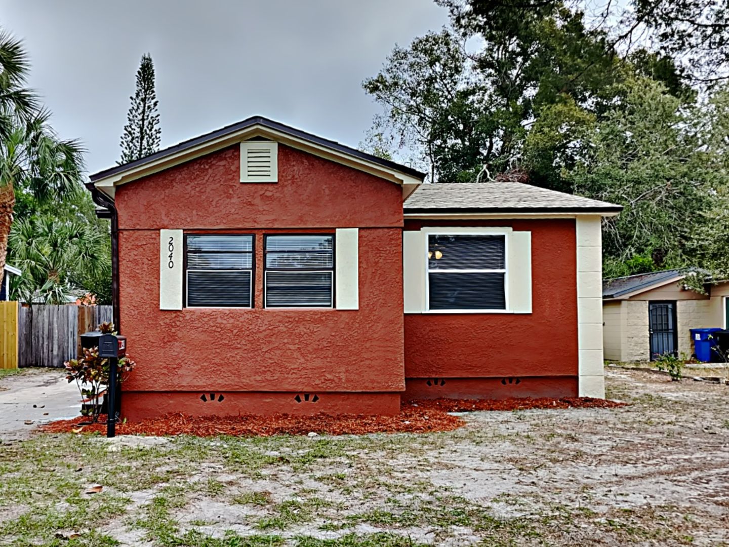 Saint Petersburg House: 2040 Union St S