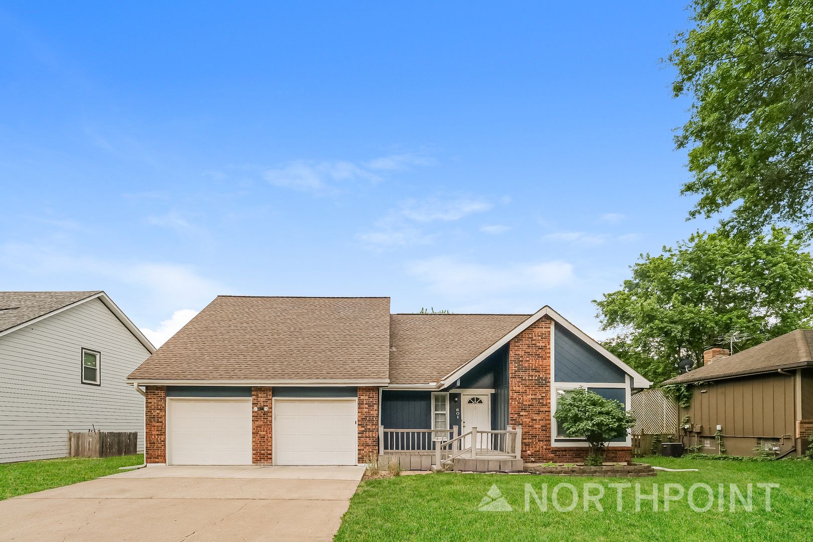 Lees Summit House: 601 SE Richardson Pl