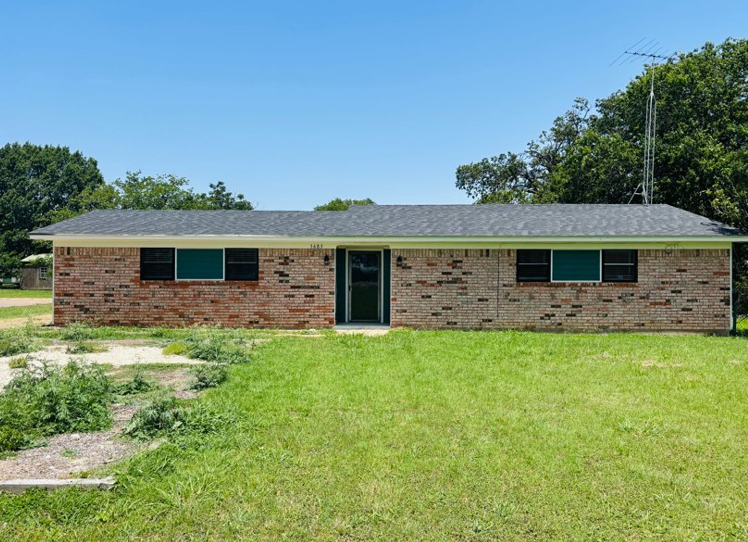 Hillsboro House: 5683 State Highway 22