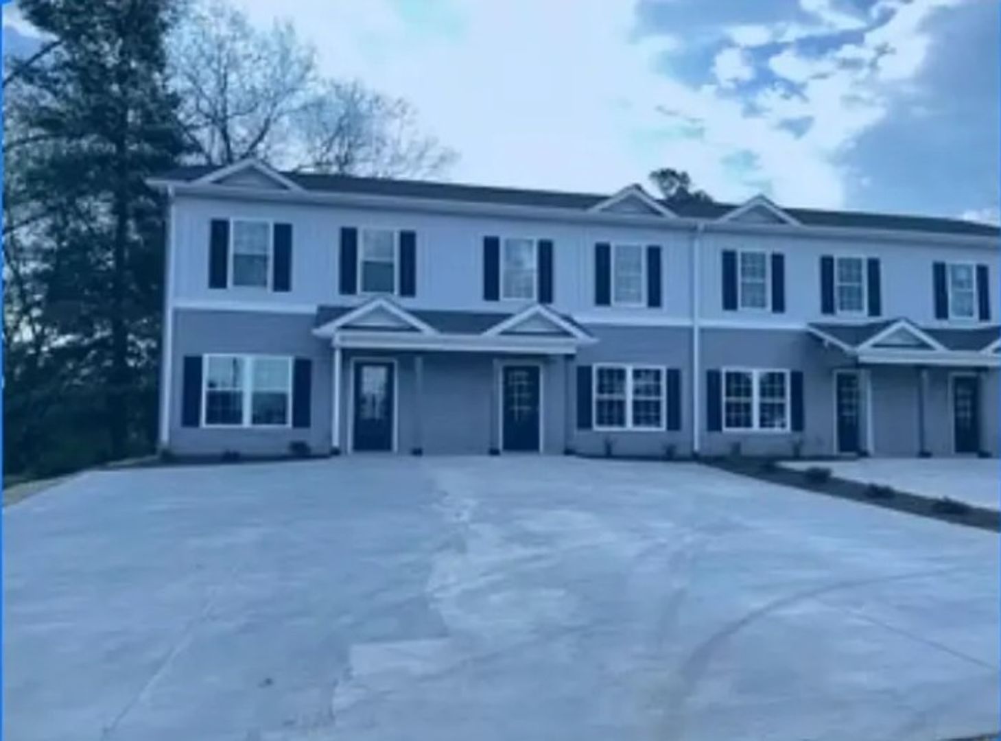 Salisbury Apartment: 1207 Davis St