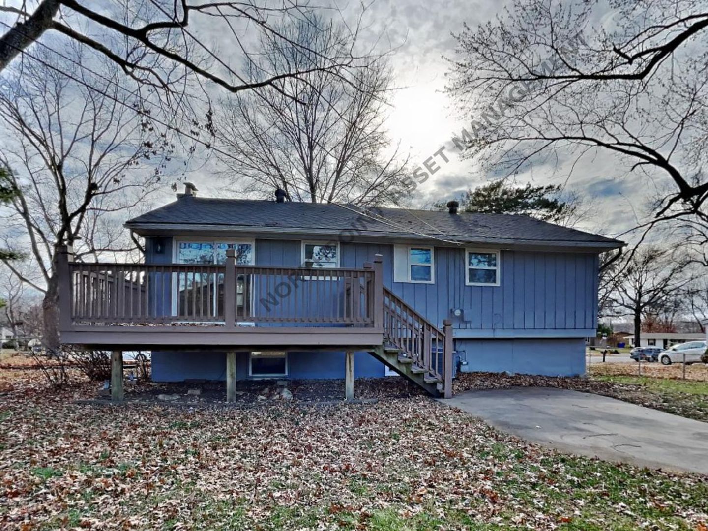 Lenexa House: 12944 W 99th St