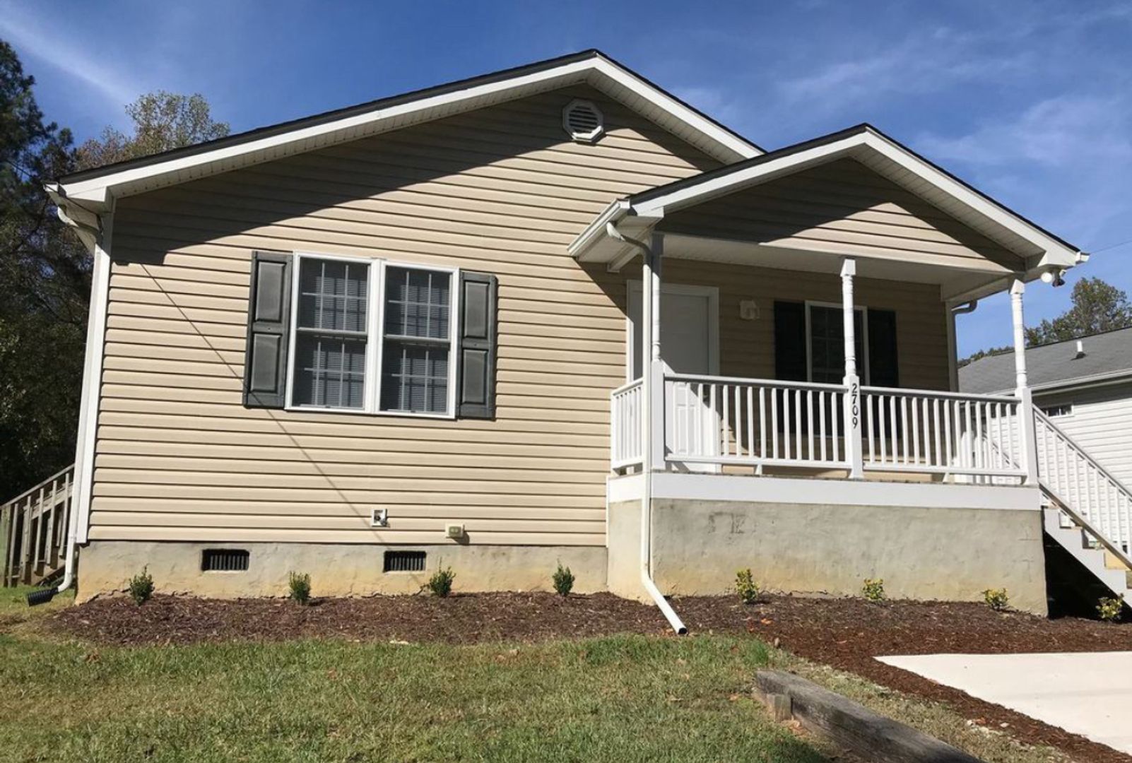 Durham House: 2707 Dearborn Dr