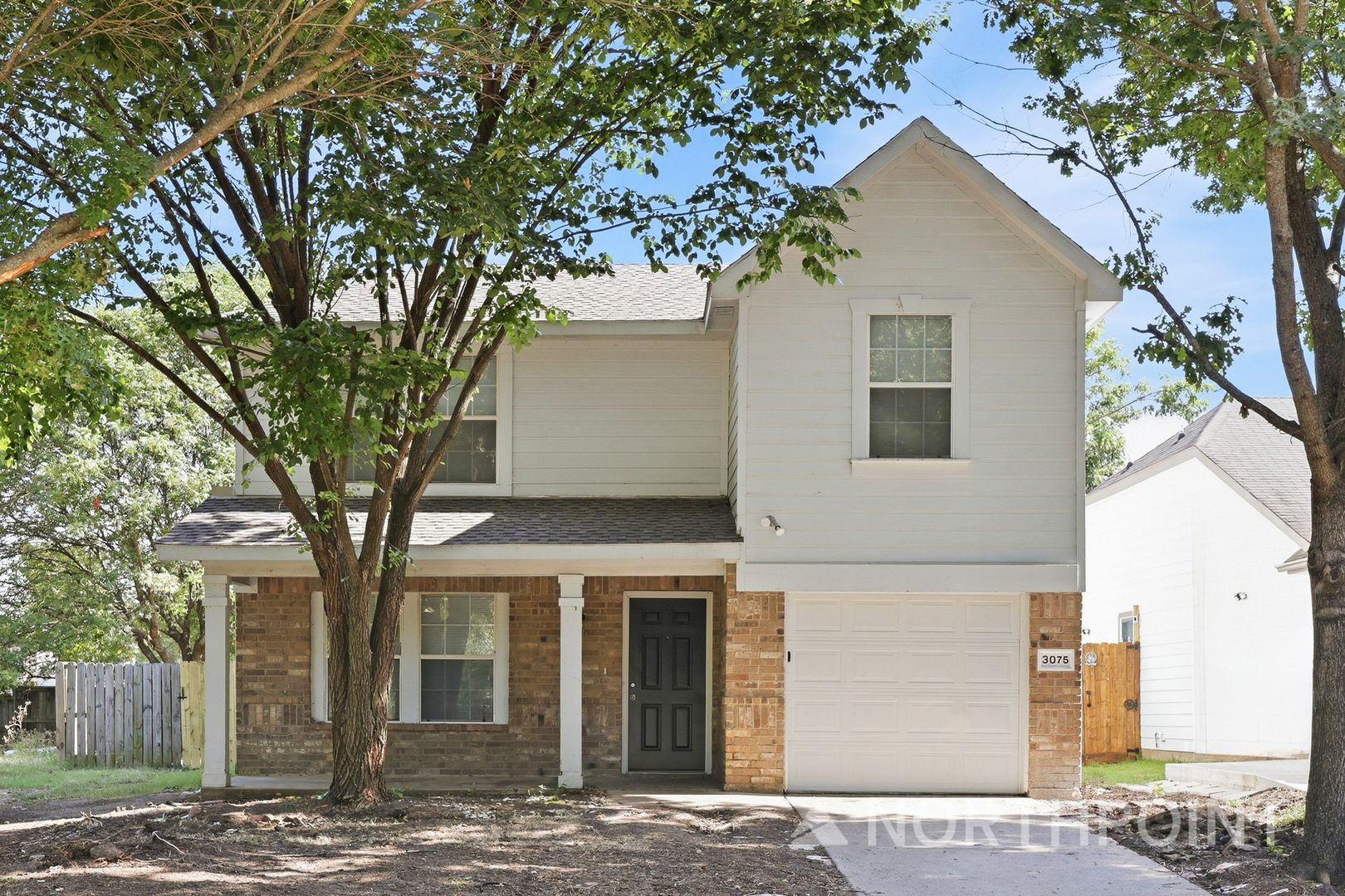 Dallas House: 3075 Saint Nicholas Dr